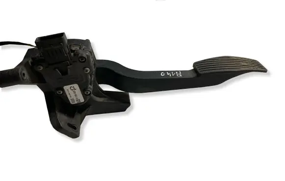 Opel Combo C Accelerator throttle pedal 9129423