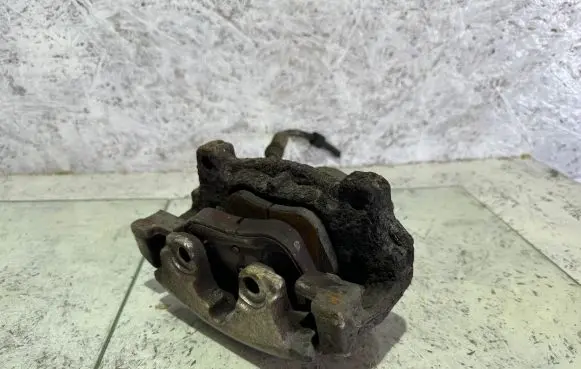 Ford Galaxy Front brake caliper