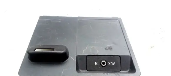 BMW X5 E70 USB socket connector 51169115085 100355102