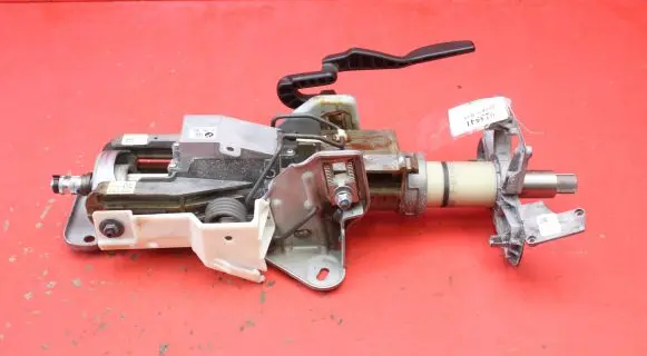BMW 5 E60 E61 Steering wheel axle 6786903