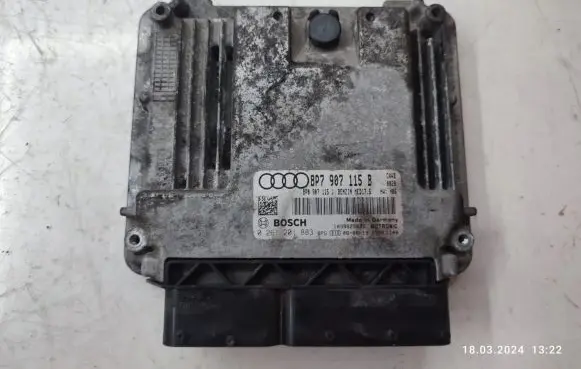 Audi A3 S3 8P Engine control unit/module 8P7907115B 0261201883