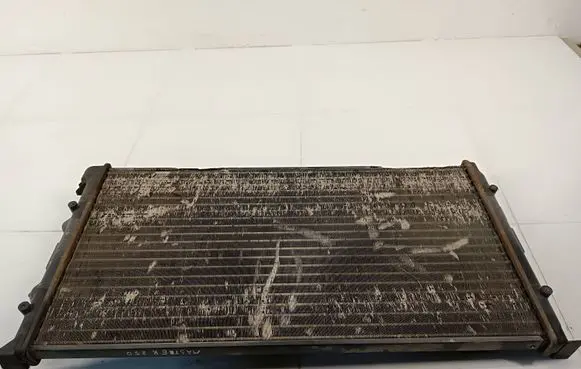 Renault Master II Coolant radiator N0CODE