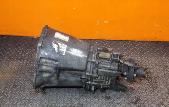 Mercedes-Benz C AMG W204 Manual 5 speed gearbox A2042603200 BIEGOW
