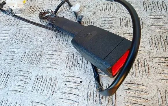 Nissan Navara D23 Front seatbelt buckle 