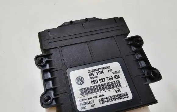 Volkswagen Tiguan Gearbox control unit/module 09G927750KM