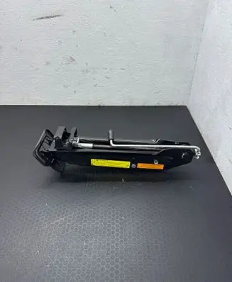 Audi Q5 SQ5 8R Lift Jack 8R0011031E