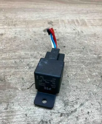 Volkswagen PASSAT B6 Other relay S0812 40A