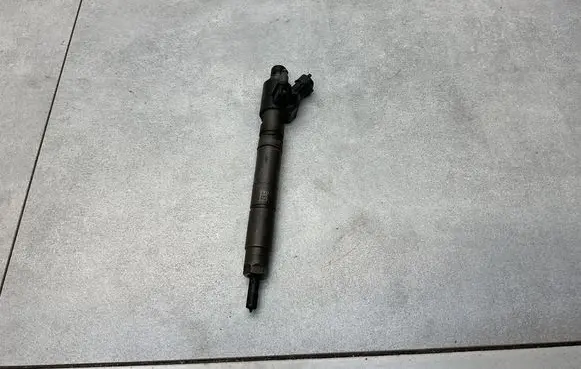 Jaguar XF X250 Fuel injector 9X2Q9K546DB