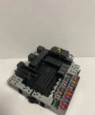 Volvo S60 Fuse module 08696098 08679899
