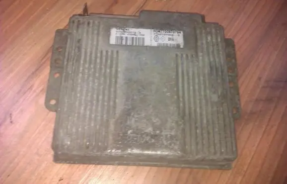 Renault Scenic I Engine control unit/module 7700870794