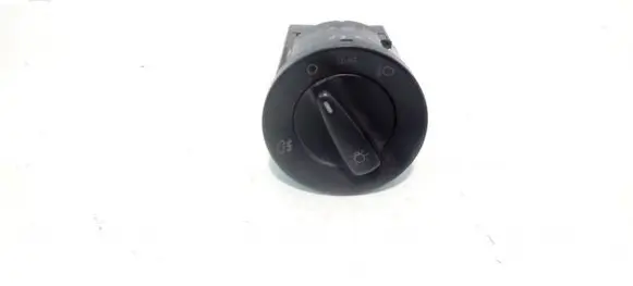 Volkswagen Golf IV Light switch 1C0941531