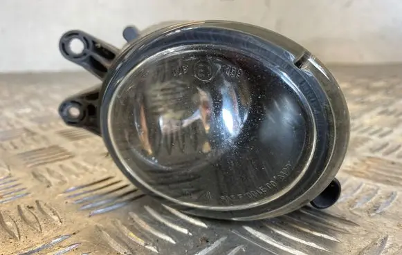 Volvo S40 Front fog light 30698628 0305065002