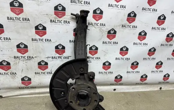 Volkswagen Touareg II Front wheel hub 7P6407246A VP6407246A