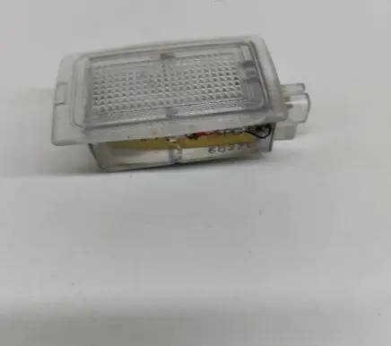 Chevrolet Corvette C6 Front seat light 15251836