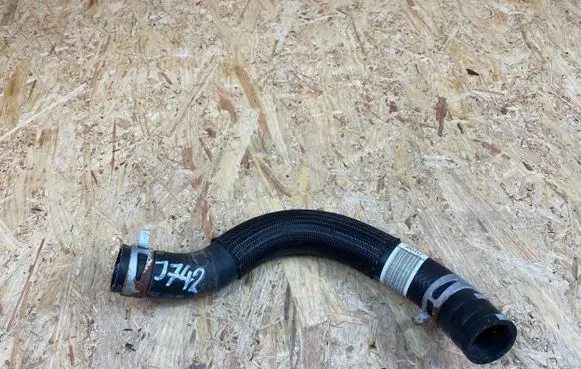 Hyundai Tucson TL Engine coolant pipe/hose 25414D3201