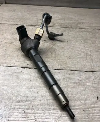 Volkswagen Golf VII Fuel injector 04L130277AJ 3402 141029