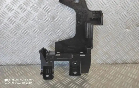 Ford Transit Custom Front bumper mounting bracket 14A254