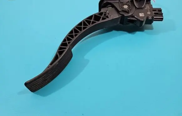 Jeep Compass Accelerator throttle pedal 04891585AE IMPRK1361839