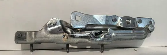 Tesla Model 3 Tailgate hinge 1092821-00-C