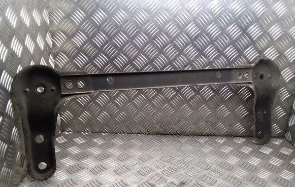 Nissan Qashqai Radiator mount bracket