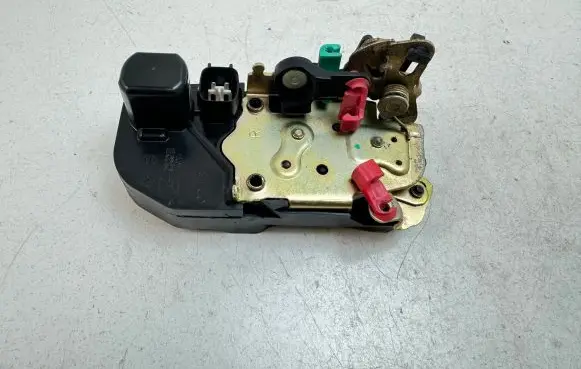 Dodge PickUp RAM SRT-10 Rear door lock