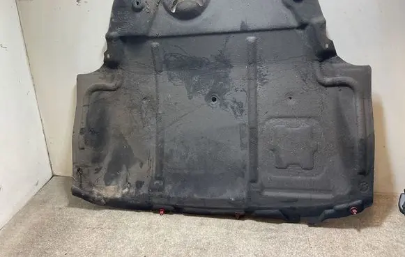 Engine splash shield/under tray