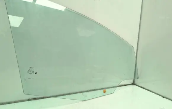 Ford Fiesta Front door window glass four-door 8A61A21410A DOT24M25AS2 43R00049