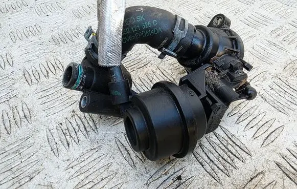 Thermostat/thermostat housing