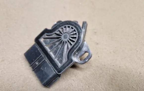 Mitsubishi L200 Acceleration sensor 
