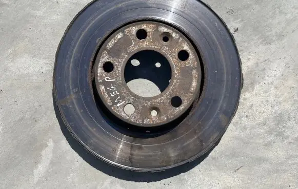 Renault Megane III Front brake disc