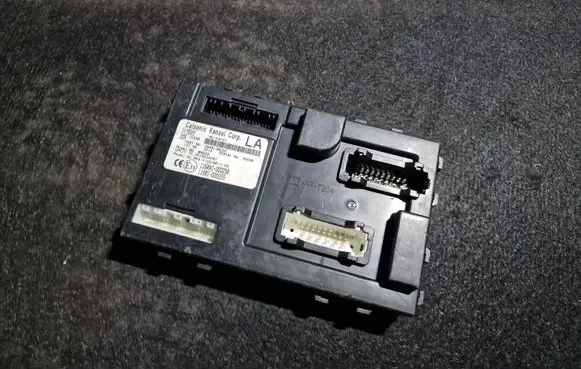 Nissan Pulsar Comfort/convenience module 284B13NL0A