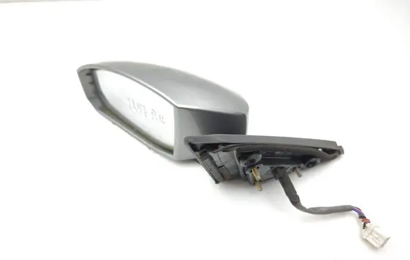 Nissan 350Z Front door electric wing mirror 