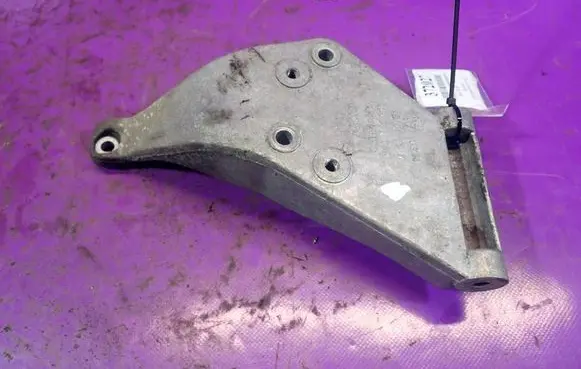 Audi 80 90 B3 Power steering pump mounting bracket 