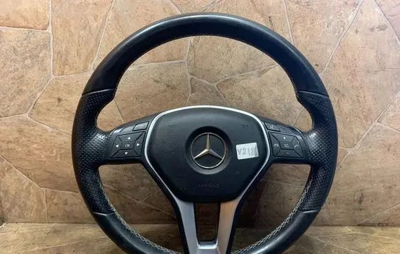 Mercedes-Benz B W246 W242 Steering wheel 