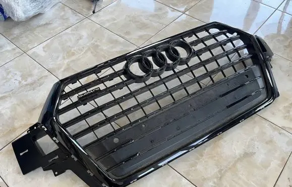Audi Q7 4M Front bumper upper radiator grill 4M0853651F 4M0853651G 4M0853651J