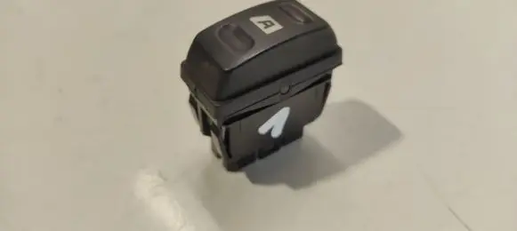 Citroen Xsara Picasso Electric window control switch 22681