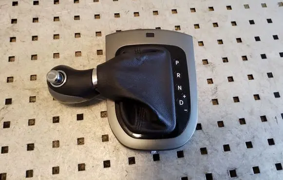 KIA Rio Gear shifter surround trim plastic 846511W020