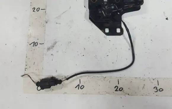 Seat Exeo (3R) Engine bonnet/hood lock/catch