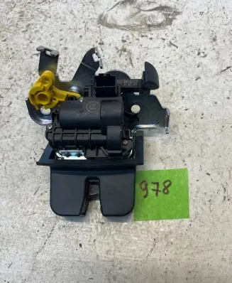 Audi Q7 4M Tailgate/trunk/boot lock/catch/latch 4M0827506D 522066791