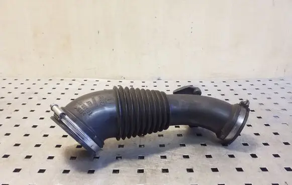 Audi Q5 SQ5 Air intake duct part 059129615E