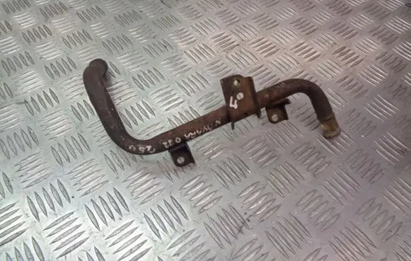 Nissan Navara D22 Engine coolant pipe/hose