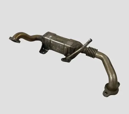 Toyota Avensis T270 EGR valve cooler 256800R010 13063860001