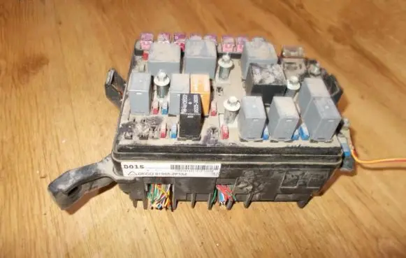 Fuse box set