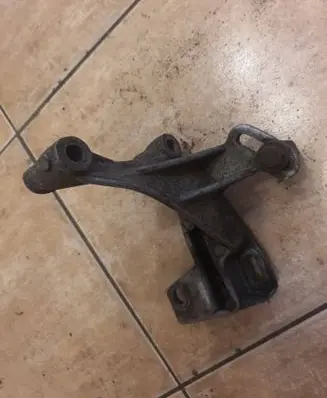 Audi A6 S6 C4 4A Power steering pump mounting bracket 048145531F