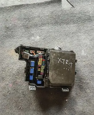 Nissan X-Trail T31 Fuse module