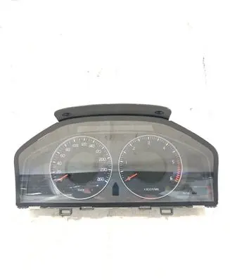 Volvo V70 Speedometer (instrument cluster) 36002598 69399270U 31270899AA