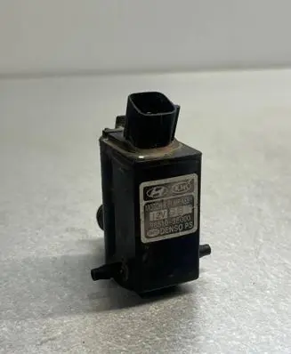 Hyundai Santa Fe Headlight washer pump ---
