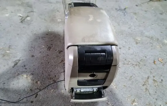 Volvo S60 Armrest