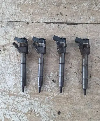 Fuel injectors set