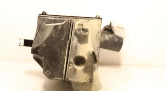 Volvo XC90 Air filter box 